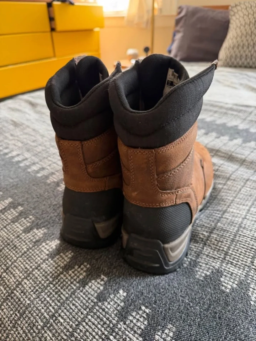 NEW SIZE 8.5 Carhartt Men’s CME8047 Ground Force 8’’ waterproof soft toe boot